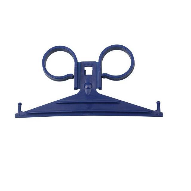 Cad iad na hainmhithe a bhaineann le hanger dúbailte treisithe?